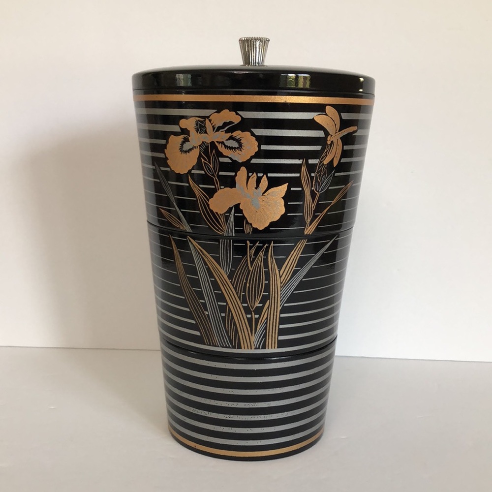 Vintage Lacquer Nesting Stacking Snack Bowls With Lid